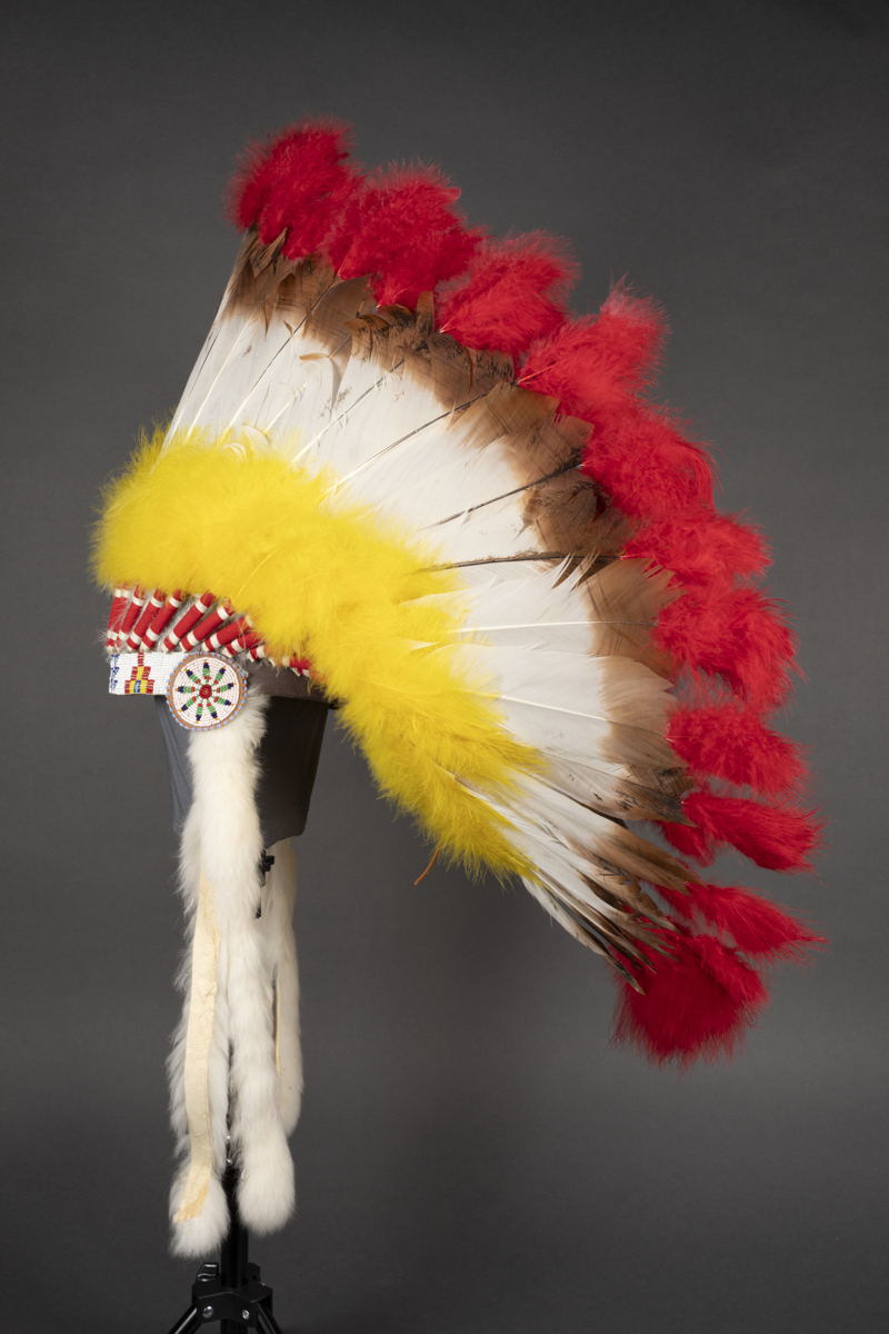 headdress
head dress