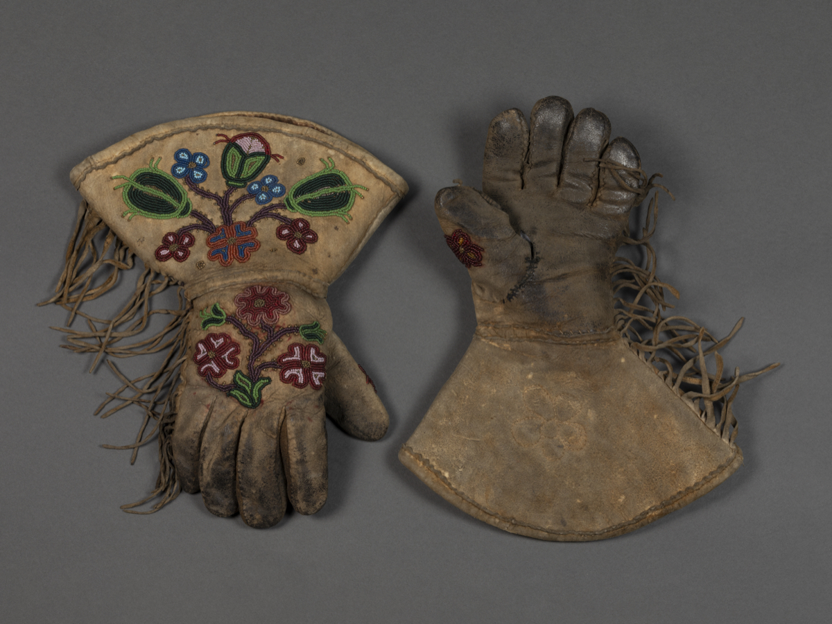 gauntlet  glove