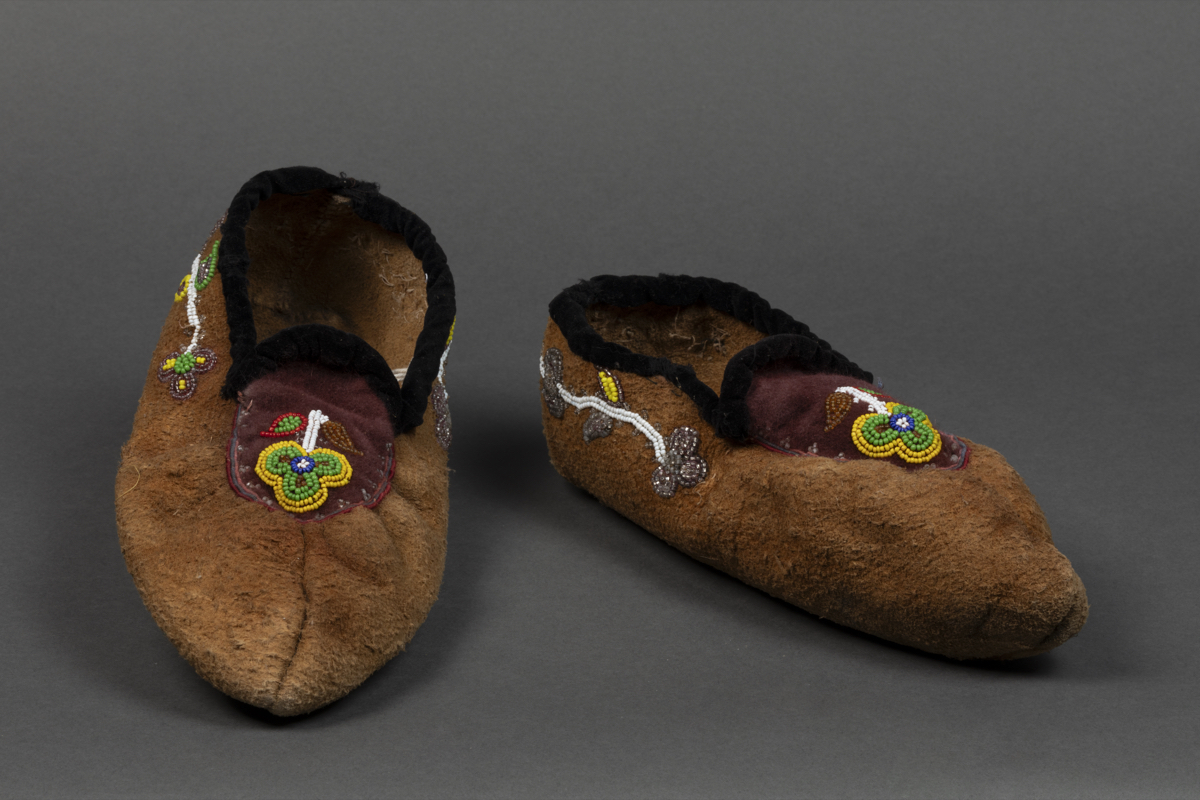 beaded moccasin embroidery