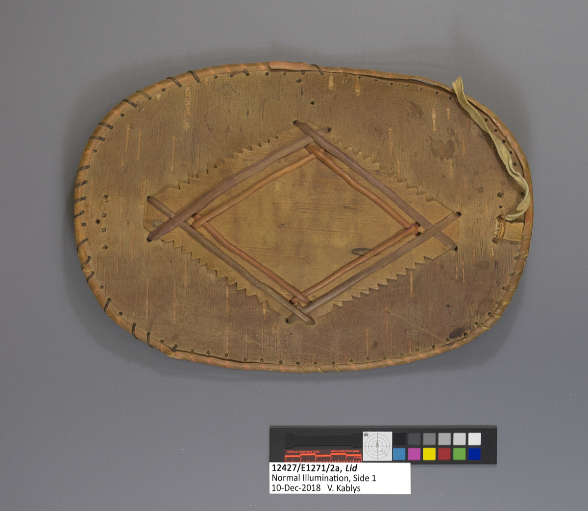 Birchbark basket lid