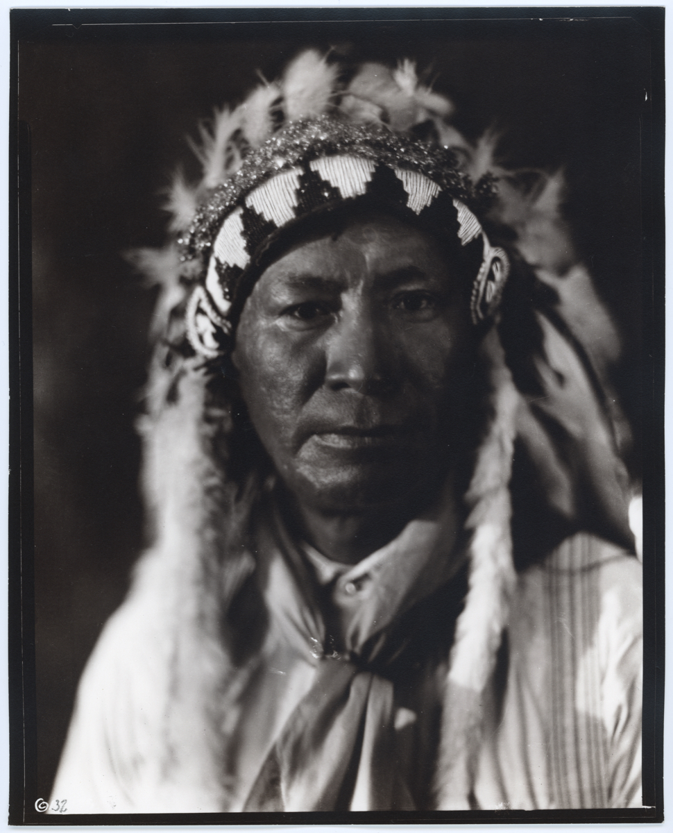 photograph ; unknown Man (MW32)