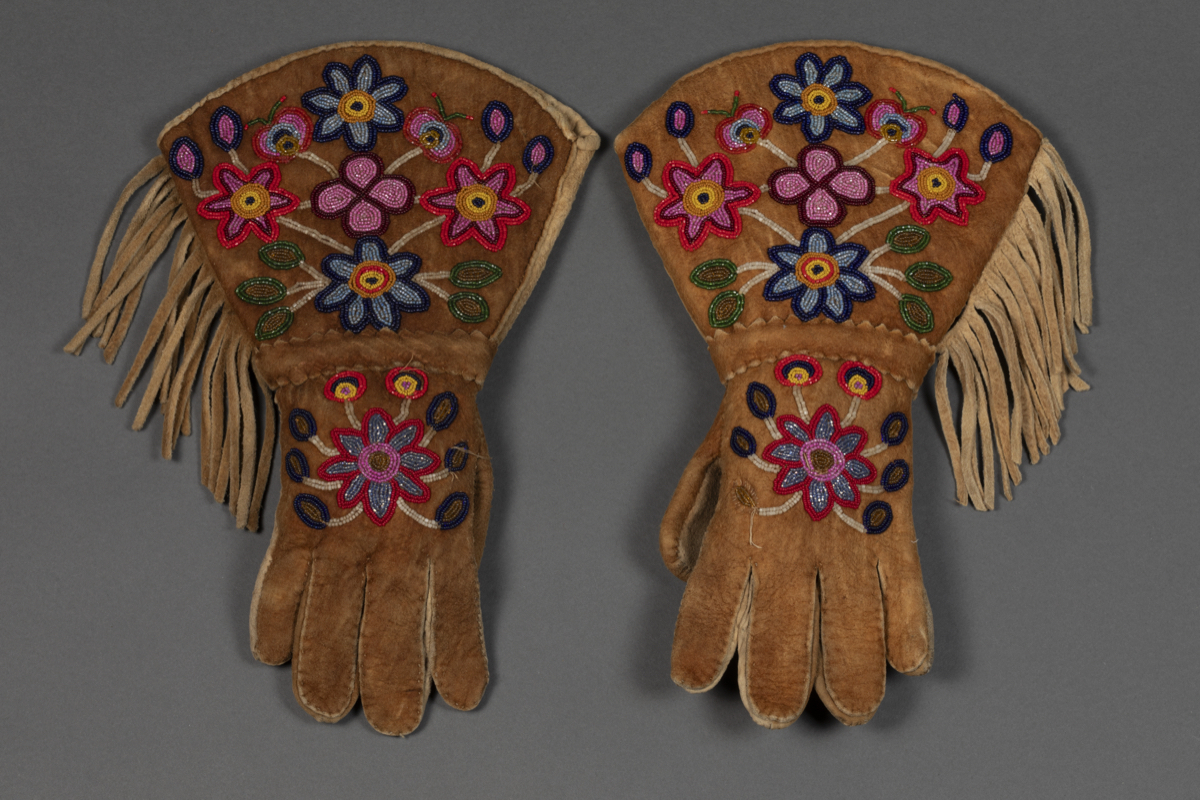 gauntlet  glove