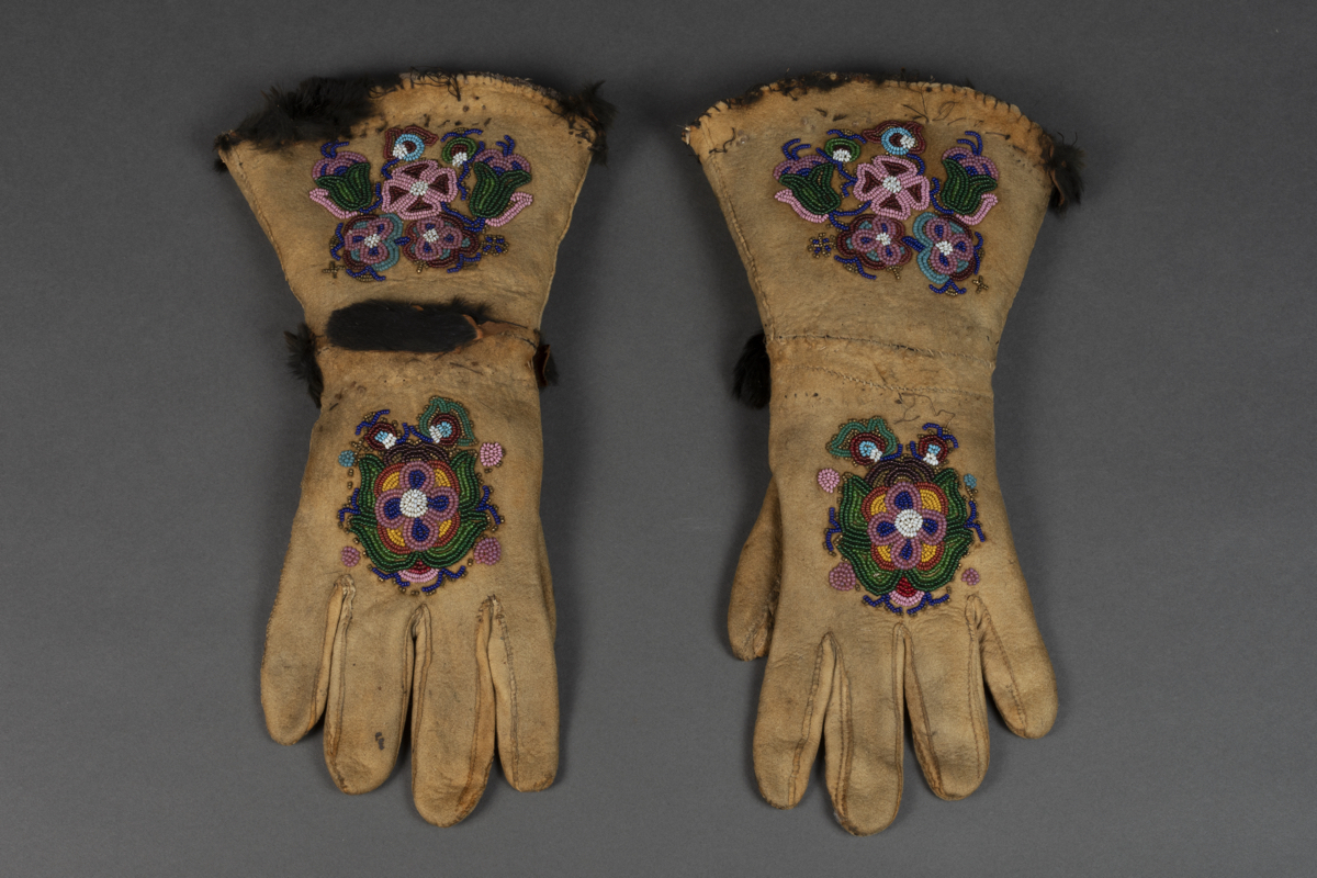 gauntlet  glove