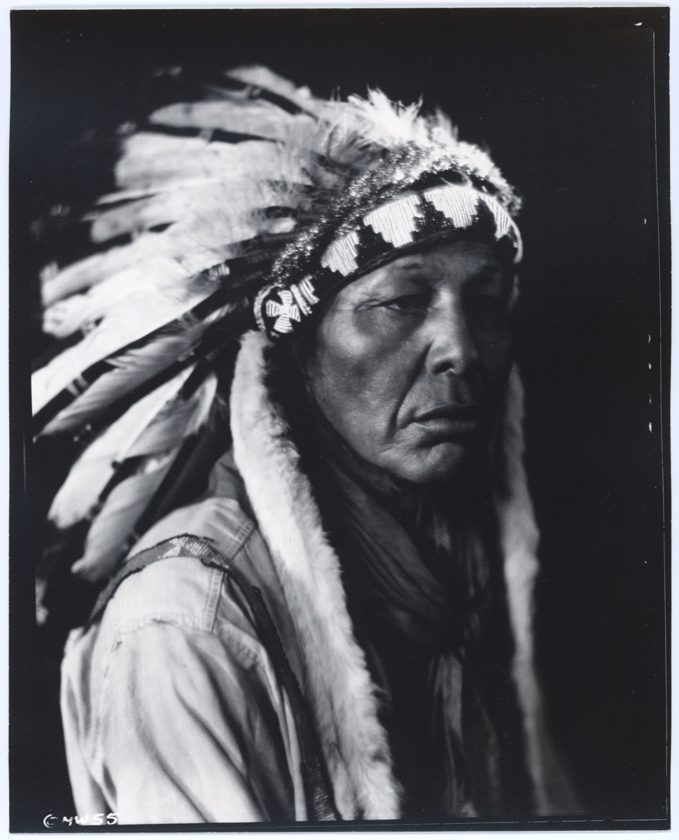 photograph : Chief Unknown